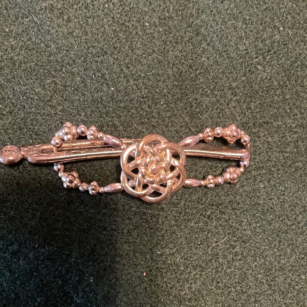 Small Lilla Rose clip